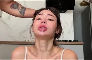 Espy the princess shrivelled in excess of a ginormous man meat & suck like a superstar!