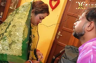 Watch this Indian teen Bhabhi desi go to her lover's constant horseshit like a pro!