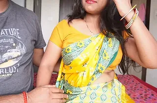 Mumbai Ashu, a tight Indian MILF, gets pounded indestructible in her bedchamber